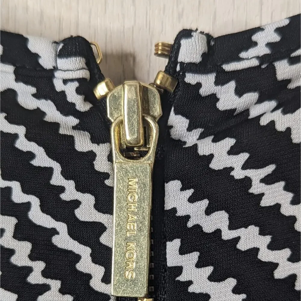 Michael Kors graphic black and white print mini dress size medium